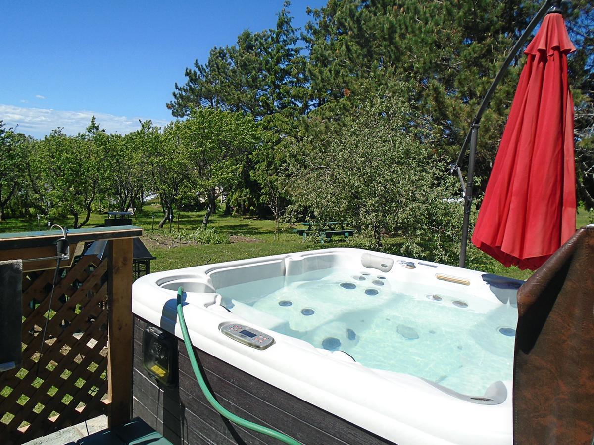 Gite La Halte Du Verger Bed And Breakfast Rivière-du-Loup Eksteriør billede