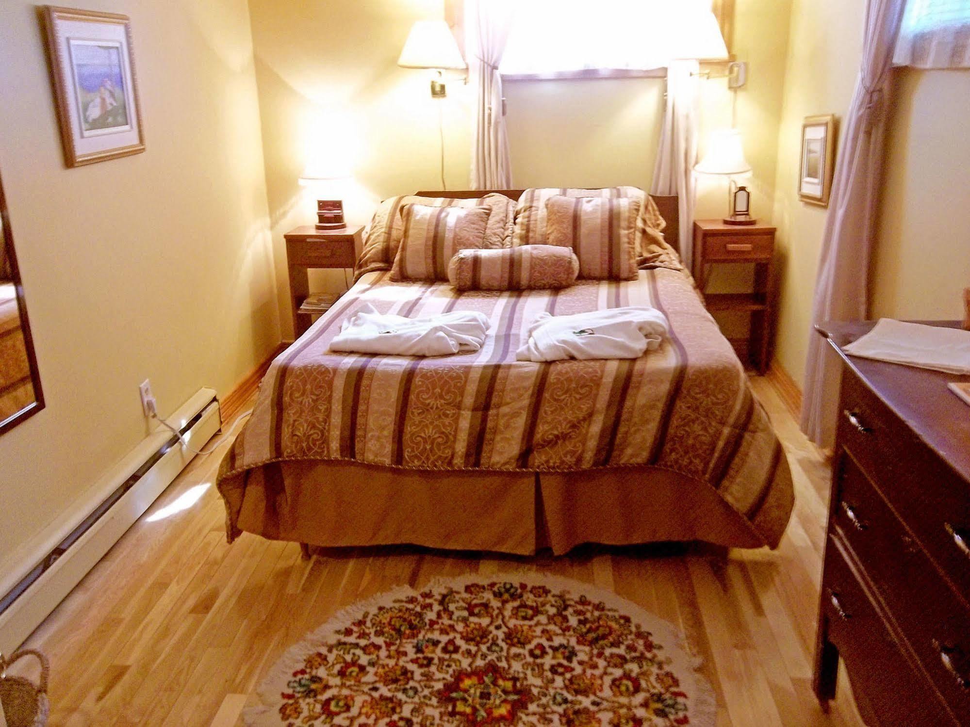 Gite La Halte Du Verger Bed And Breakfast Rivière-du-Loup Eksteriør billede